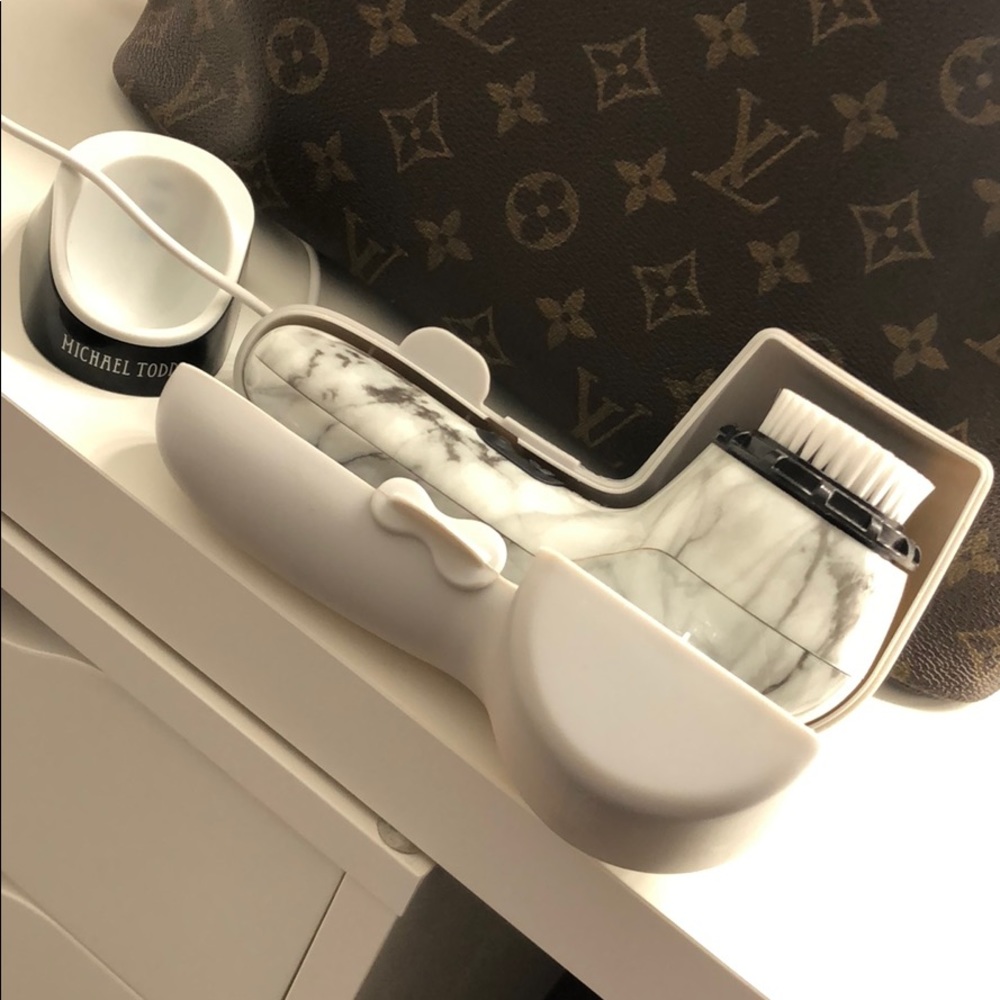 Micheal Todd Facial Spin Brush